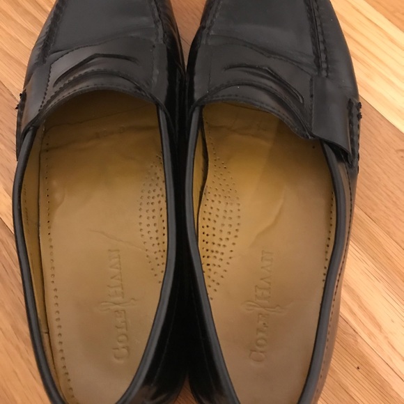 Cole Haan black leather loafers - Picture 4 of 6